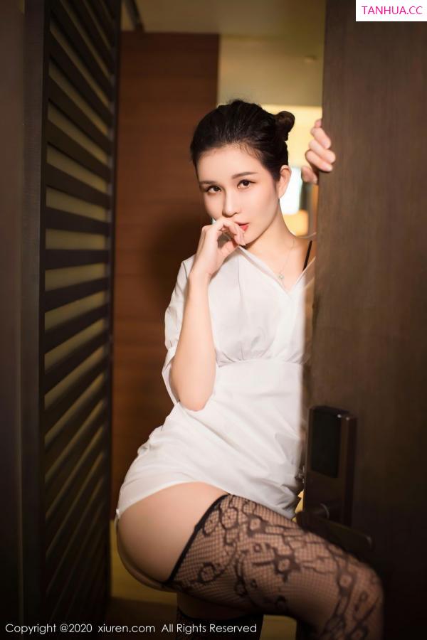 张雨萌 纯小希 [XiuRen]高清写真图 2020.10.22 No.2684 张雨萌第43张图片